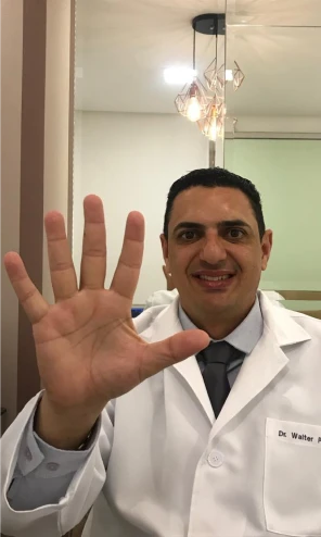 Dr. Walter Pettersen ortopedista especialista em cirurgia da mão em Governador Valadares e Vale do Rio Doce